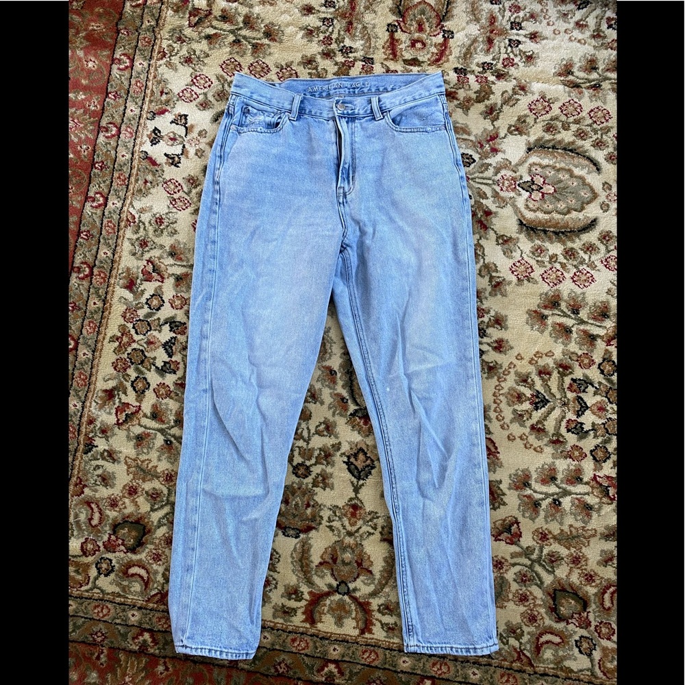 American Eagle Mom Jeans